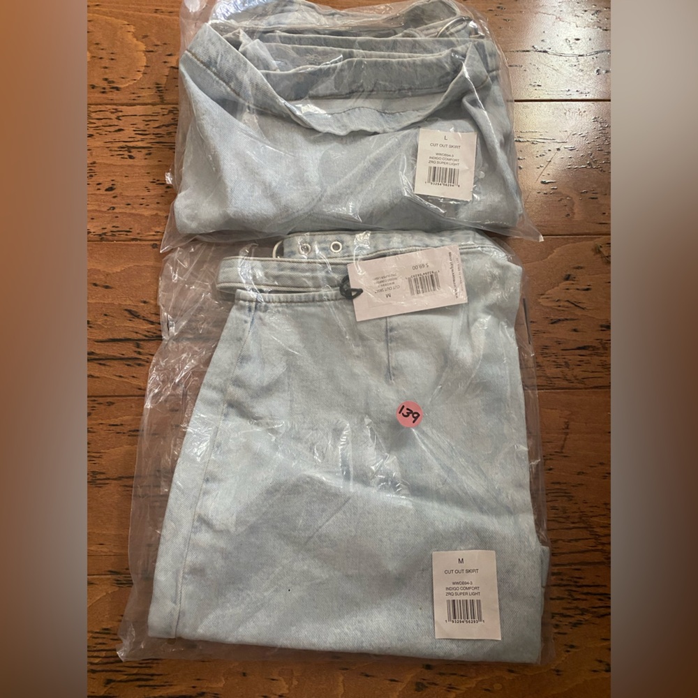 WeWoreWhat cut out skirt with belt NWT